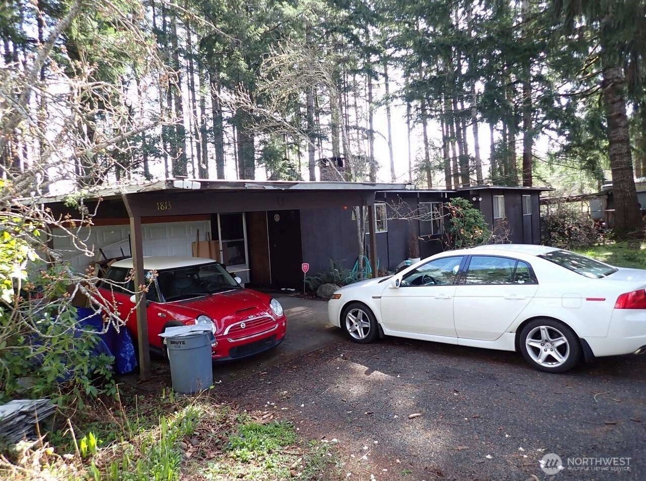 1813 E Island Lake Drive Shelton WA 98584