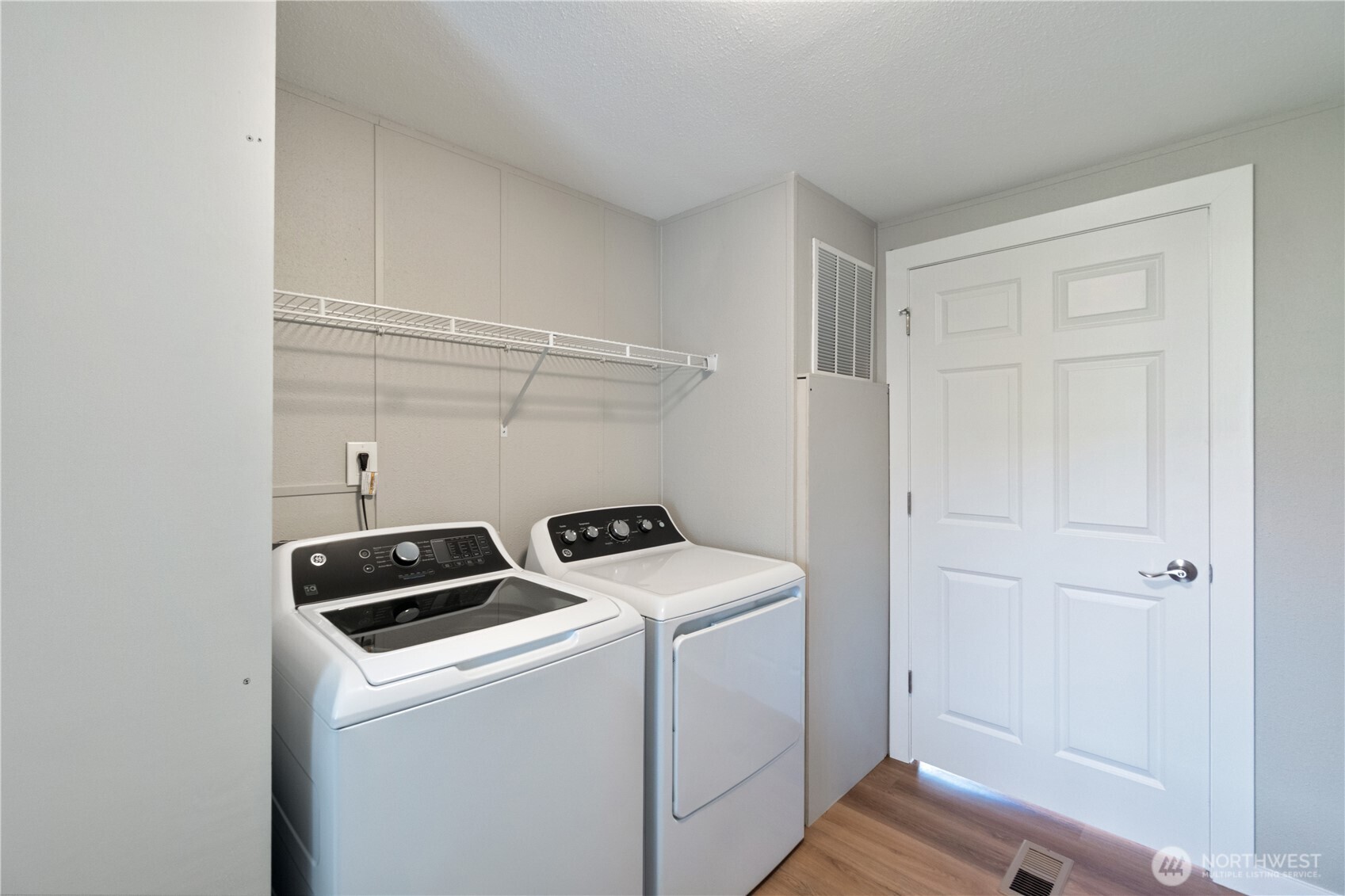 836 S Harmon Way Orting WA 98360