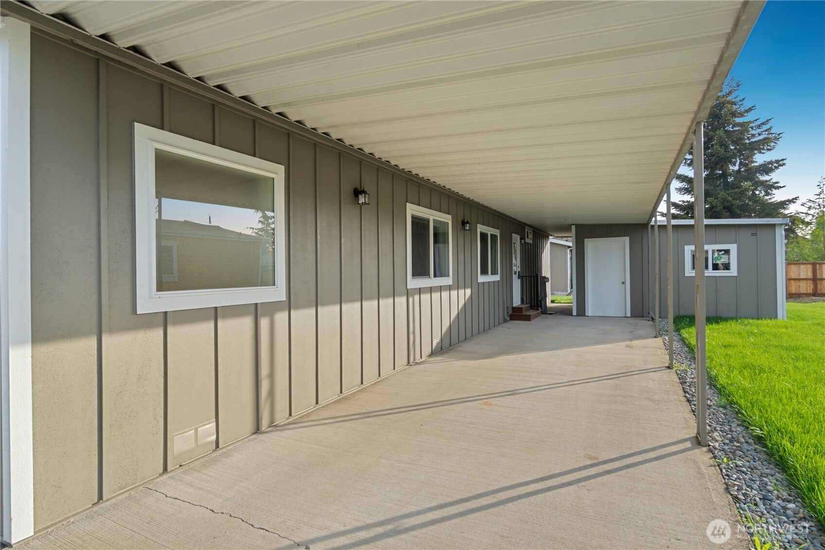 836 S Harmon Way Orting WA 98360