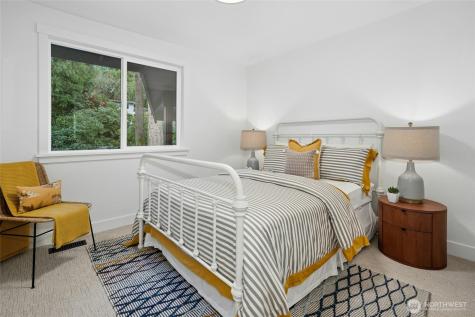 145 Mount Pilchuck Avenue SW Issaquah WA 98027