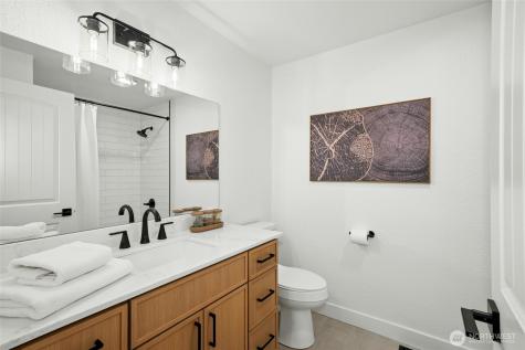 145 Mount Pilchuck Avenue SW Issaquah WA 98027