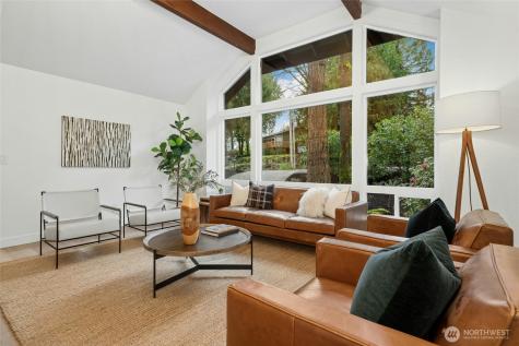 145 Mount Pilchuck Avenue SW Issaquah WA 98027