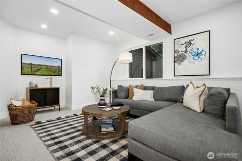 145 Mount Pilchuck Avenue SW Issaquah WA 98027