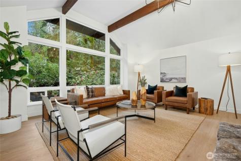 145 Mount Pilchuck Avenue SW Issaquah WA 98027