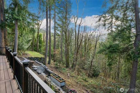 145 Mount Pilchuck Avenue SW Issaquah WA 98027