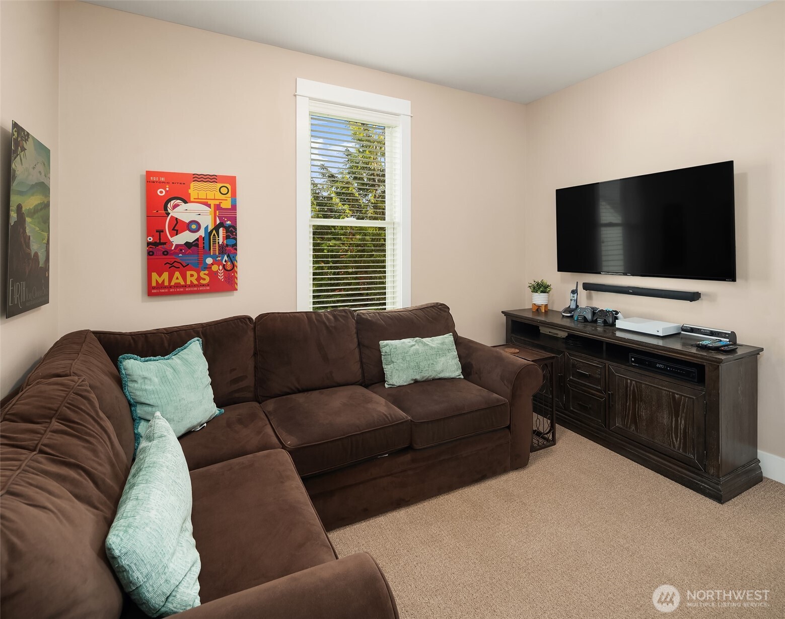 24 Float Lane Pacific Beach WA 98571