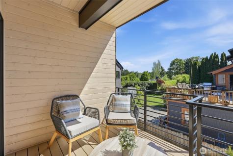 4233 S Bradford Street Seattle WA 98118
