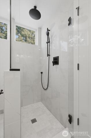 4233 S Bradford Street Seattle WA 98118