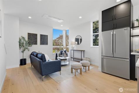 4233 S Bradford Street Seattle WA 98118
