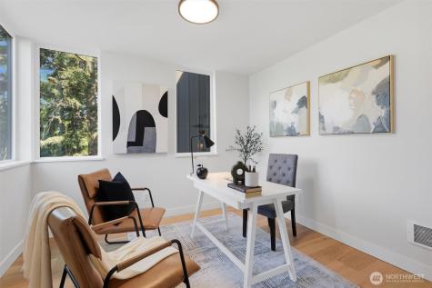 4233 S Bradford Street Seattle WA 98118