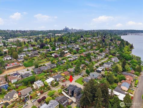 4233 S Bradford Street Seattle WA 98118