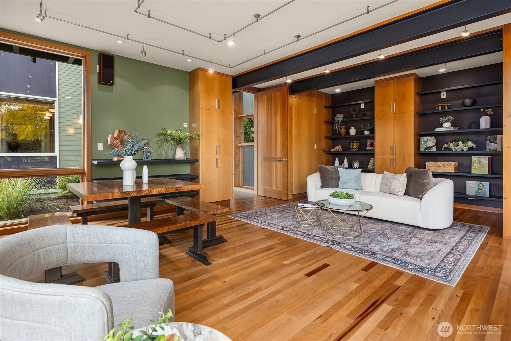 10403 NE Seaborn Road Bainbridge Island WA 98110