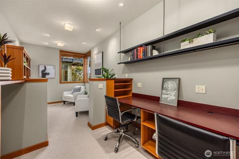 10403 NE Seaborn Road Bainbridge Island WA 98110