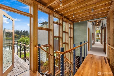 10403 NE Seaborn Road Bainbridge Island WA 98110
