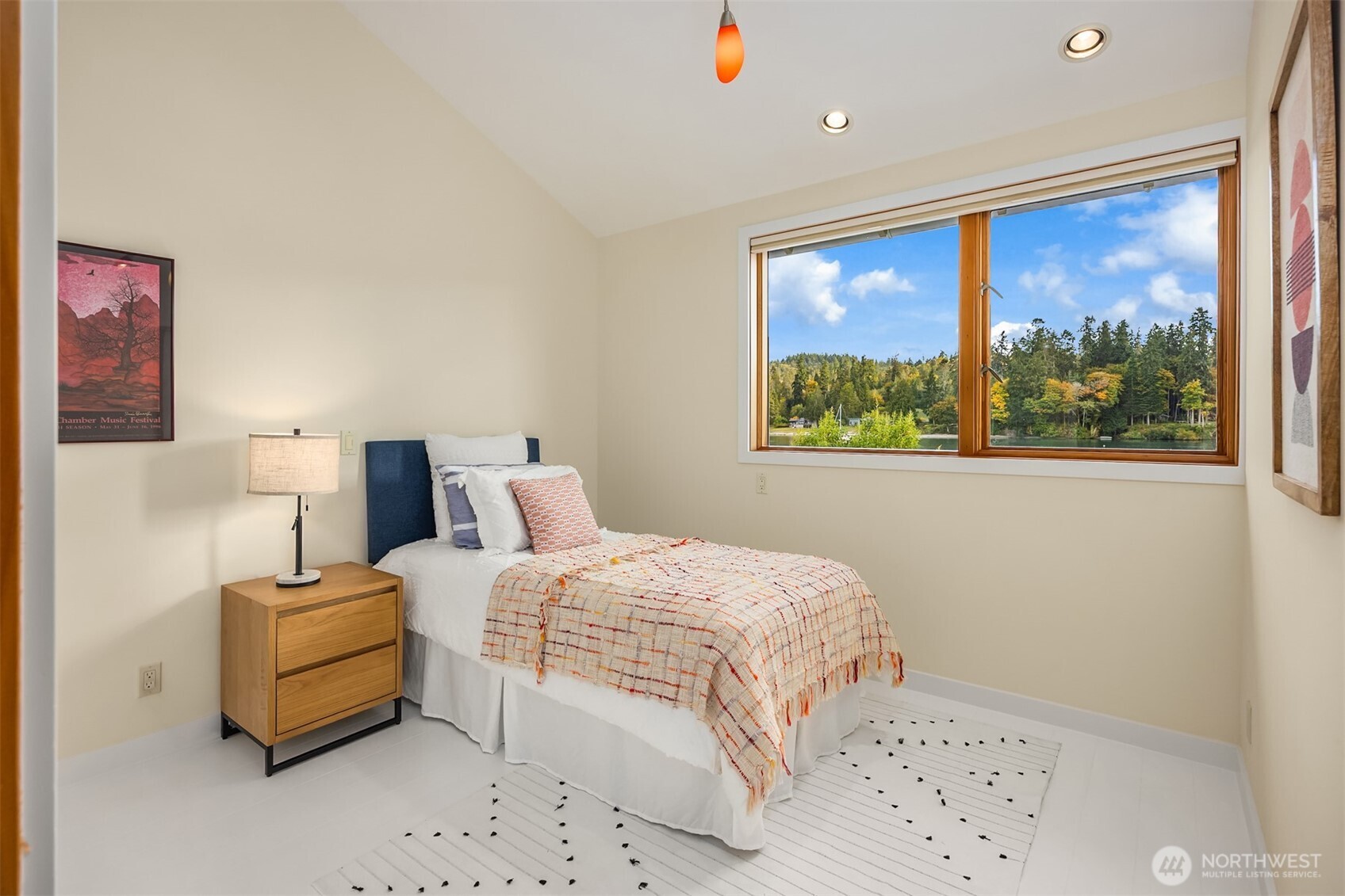 10403 NE Seaborn Road Bainbridge Island WA 98110
