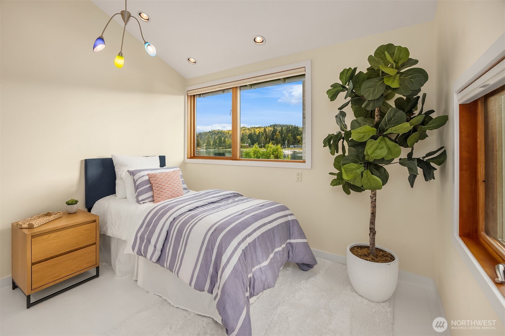 10403 NE Seaborn Road Bainbridge Island WA 98110