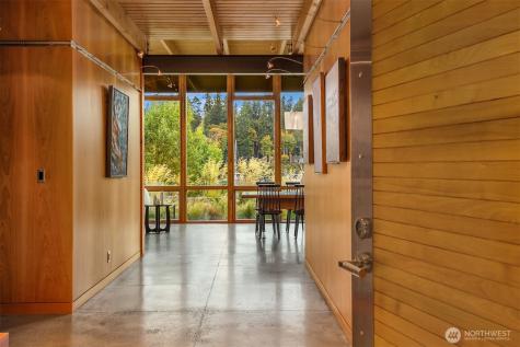 10403 NE Seaborn Road Bainbridge Island WA 98110