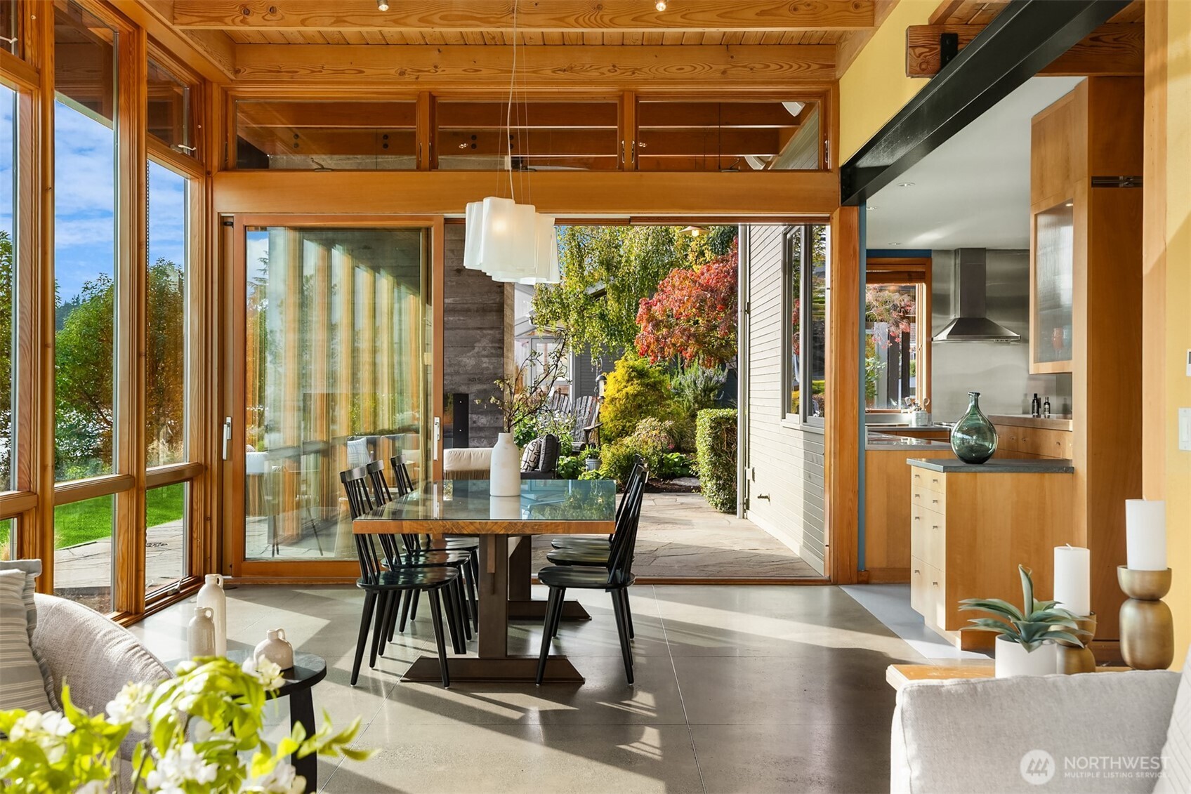 10403 NE Seaborn Road Bainbridge Island WA 98110