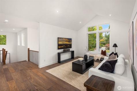 10620 NE 28th Place Bellevue WA 98004