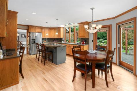 22519 SE 46th Place Redmond WA 98075