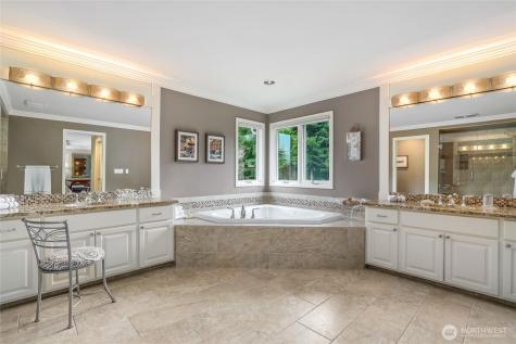 22519 SE 46th Place Redmond WA 98075