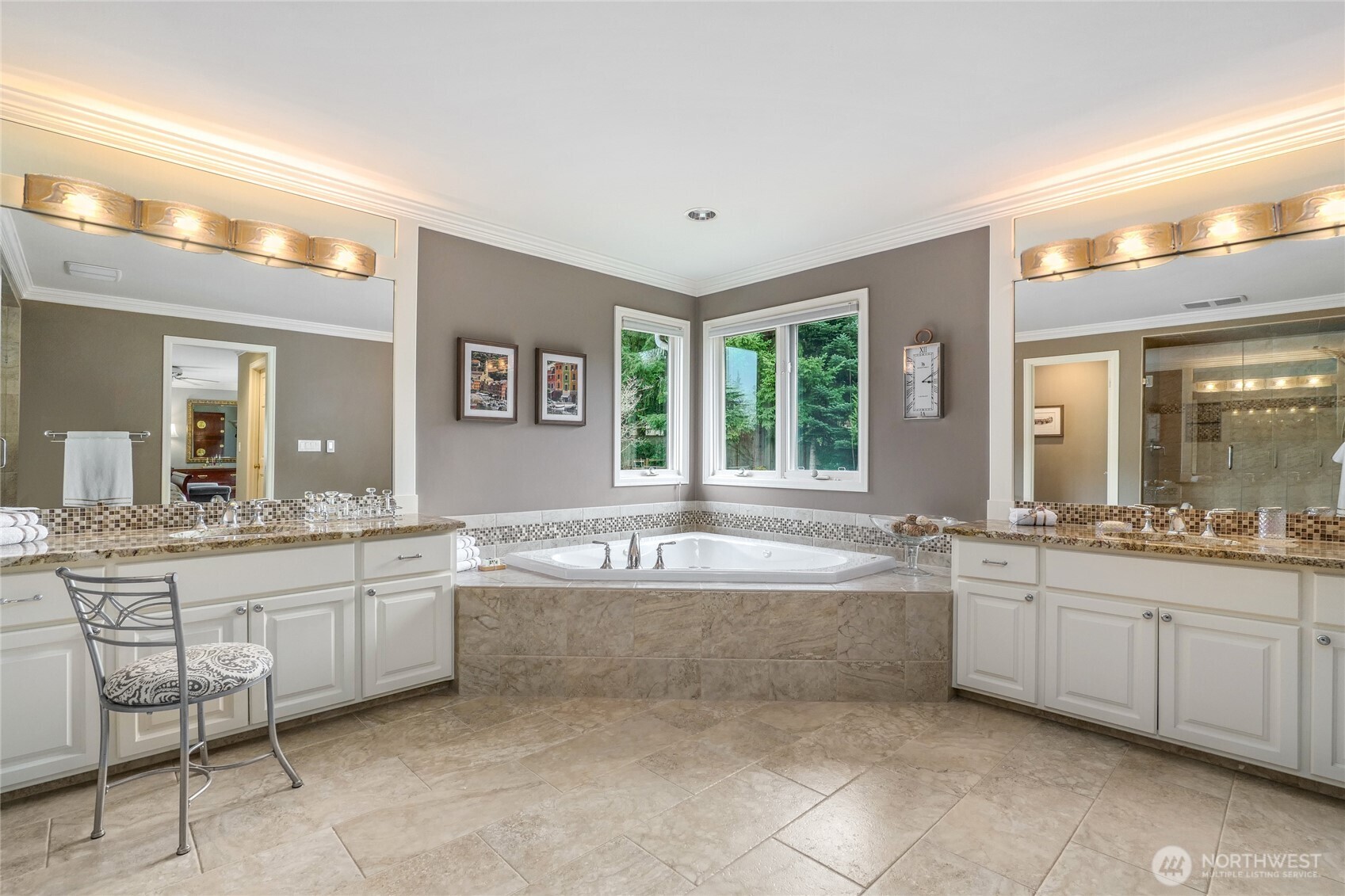22519 SE 46th Place Sammamish WA 98075