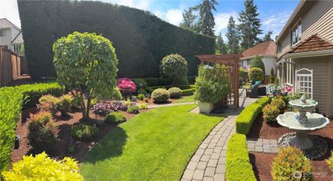 22519 SE 46th Place Redmond WA 98075