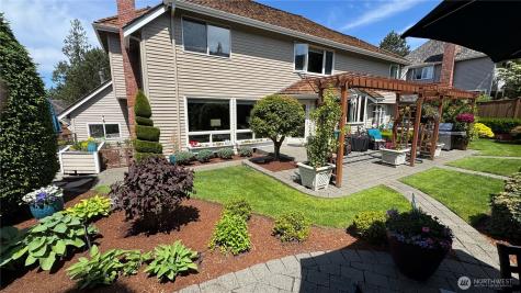 22519 SE 46th Place Redmond WA 98075