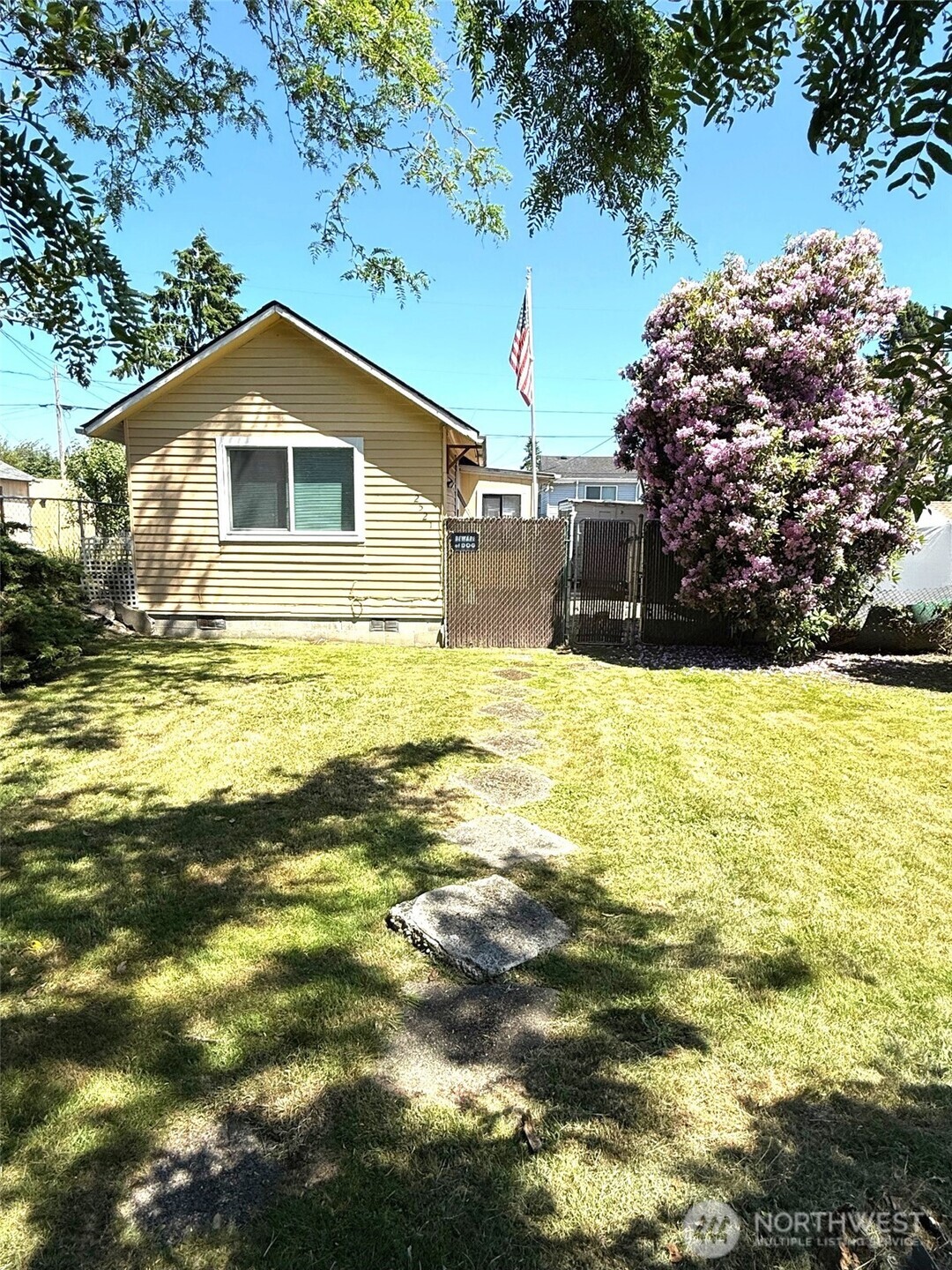 2521 Walnut Street Everett WA 98201