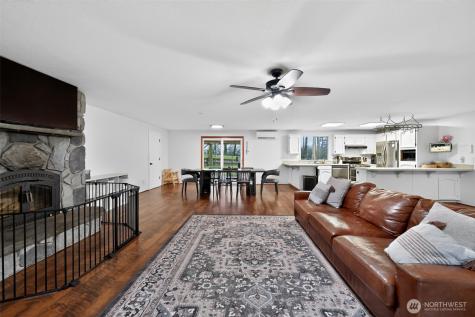 2270 Wellman Place Oak Harbor WA 98277