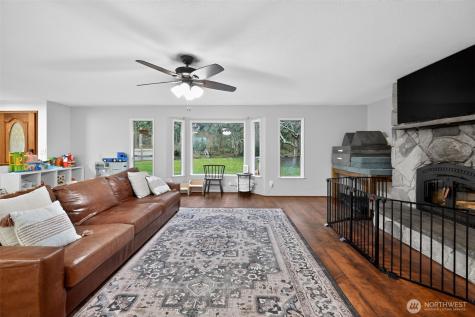 2270 Wellman Place Oak Harbor WA 98277