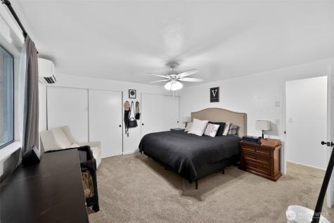 2270 Wellman Place Oak Harbor WA 98277
