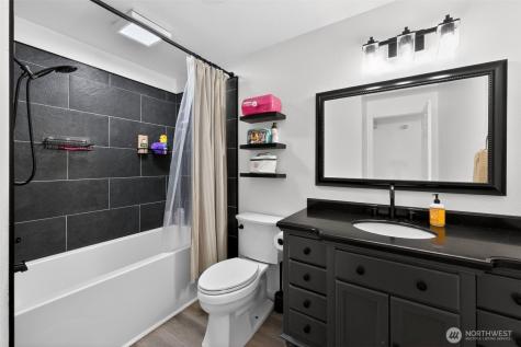 2270 Wellman Place Oak Harbor WA 98277