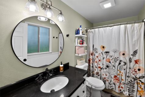 2270 Wellman Place Oak Harbor WA 98277