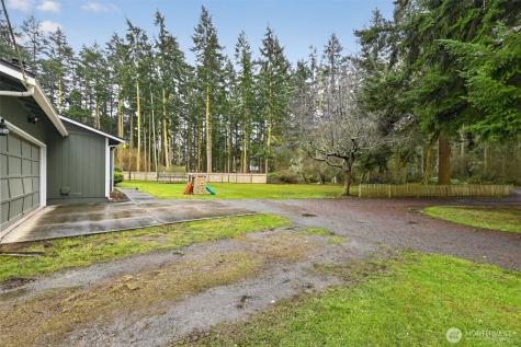 2270 Wellman Place Oak Harbor WA 98277
