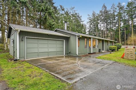 2270 Wellman Place Oak Harbor WA 98277