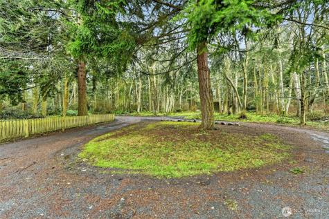 2270 Wellman Place Oak Harbor WA 98277