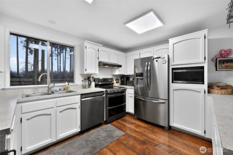 2270 Wellman Place Oak Harbor WA 98277