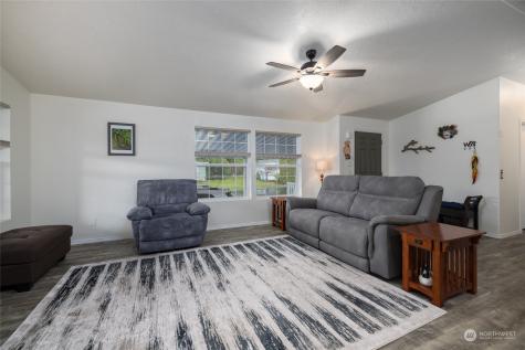 2725 E Fir Mount Vernon WA 98273