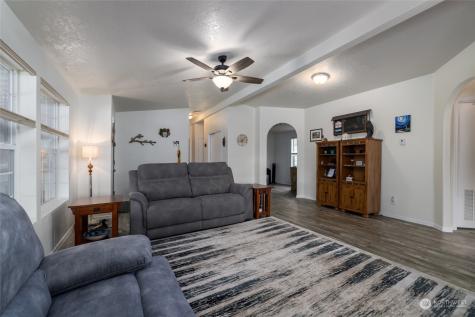 2725 E Fir Mount Vernon WA 98273