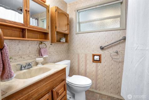 213 Alder Street Everett WA 98203