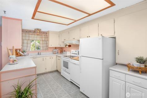 213 Alder Street Everett WA 98203