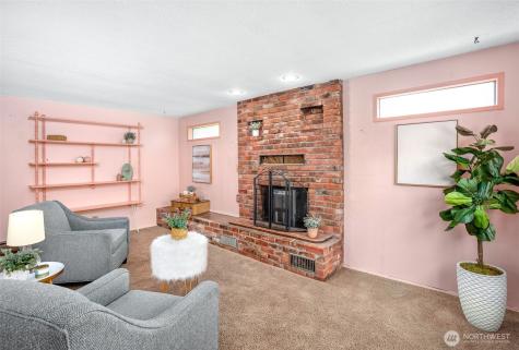 213 Alder Street Everett WA 98203