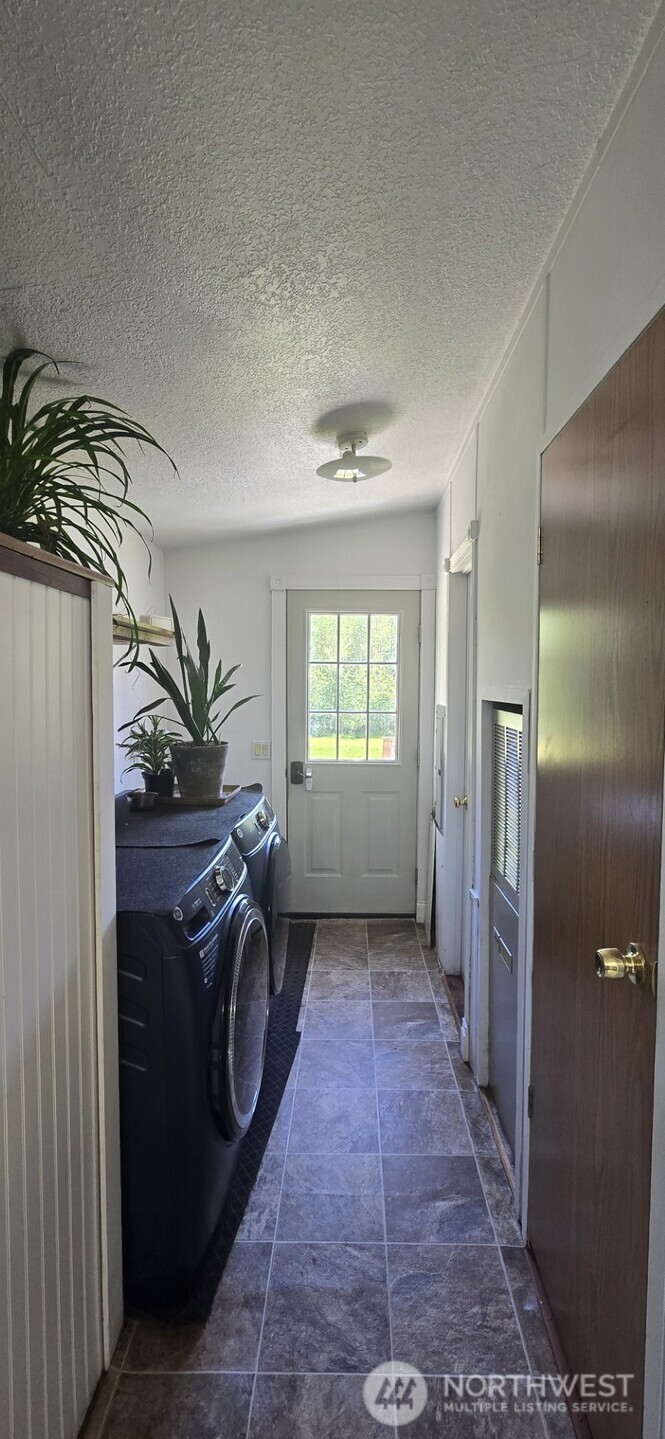 123 Barton Road Rochester WA 98579