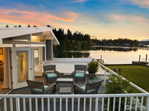 15665 Point Monroe Drive NE Bainbridge Island WA 98110