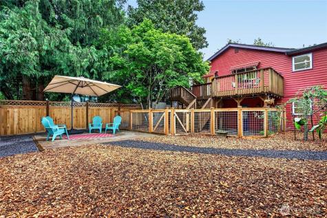 7511 43rd Avenue NE Seattle WA 98115