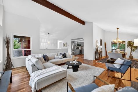 7511 43rd Avenue NE Seattle WA 98115