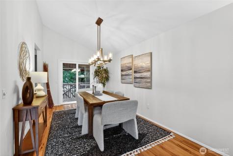 7511 43rd Avenue NE Seattle WA 98115