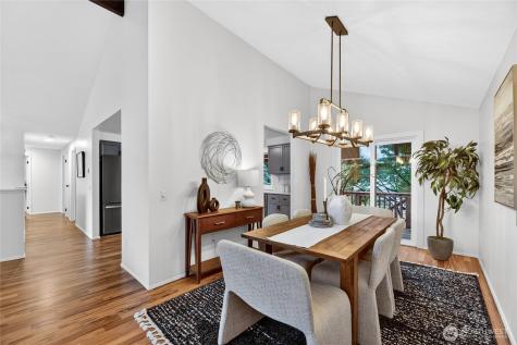 7511 43rd Avenue NE Seattle WA 98115