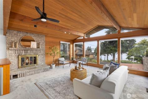 5046 NW Lakeness Road Poulsbo WA 98370